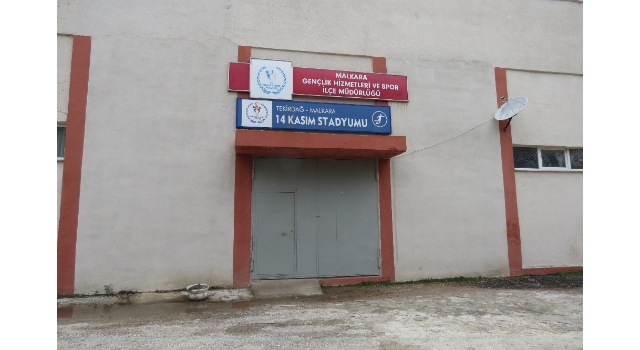 Malkara'da stadyumun soyunma odasından çamaşır makinesini çaldılar