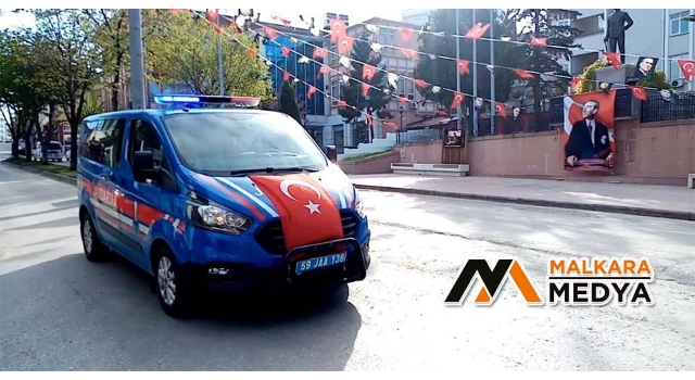 Malkara'da Jandarmadan megafonlu kutlama