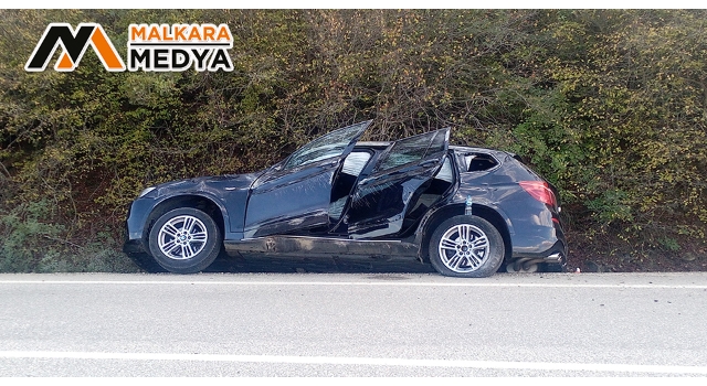Malkara'da virajı alamayan lüks araç şarampole uçtu: 2 yaralı