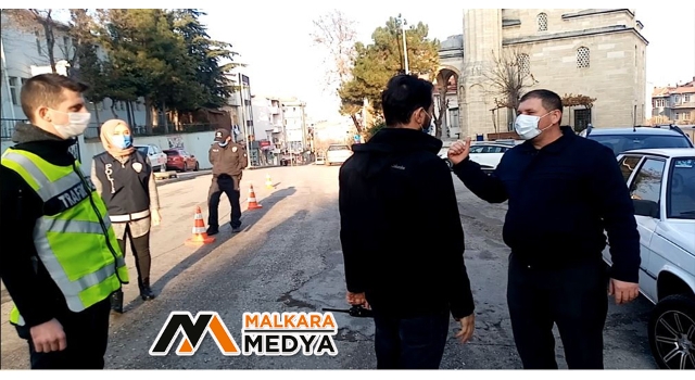 Malkara'da vatandaşın polisle diyaloğu gülümsetti: “Ekmek alıp hemen eve kaçacağım”