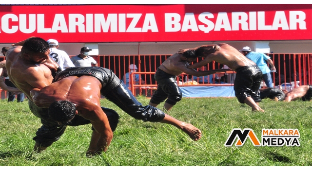 Tarihi Kırkpınar Yağlı Güreşleri’nin ikinci günü başladı