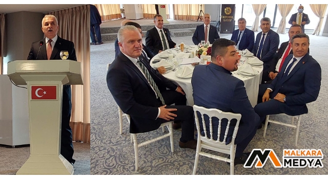 Validen muhtarlara: "Devletin halkla en sıcak temas noktası, devletin güler yüzü sizlersiniz"
