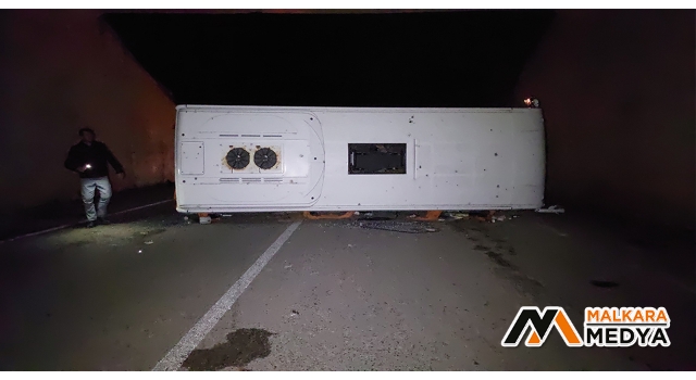 Tekirdağ’da otomobil ile askeri personel servisi çarpıştı: 14 asker yaralı