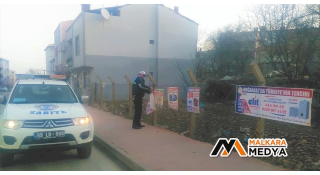 Malkara’da İzinsiz Asılan Reklam ve İlan Afişleri Toplanıyor