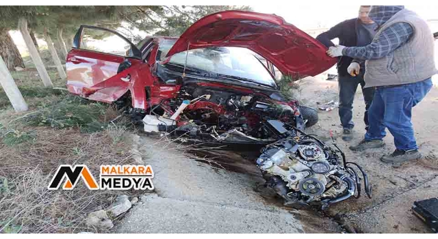 Malkara'da motoru yerinden fırlayan otomobilden sağ kurtuldu