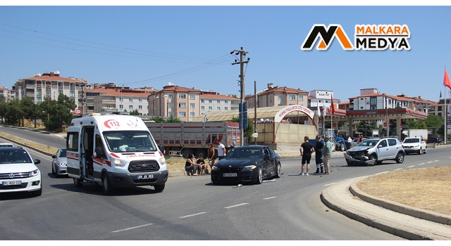 Malkara'da iki aracın çarpıştığı kaza kamerada: 1 yaralı