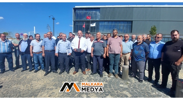 Minibüsçüler de Büyükşehir Belediyesi önünde eyleme başladı