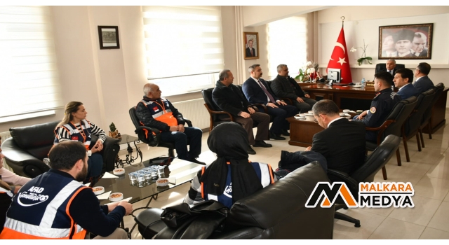 Vali Aziz Yıldırım Deprem Bölgesinden Gelen AFAD Gönüllüleriyla Malkara'da Bir Araya Geldi