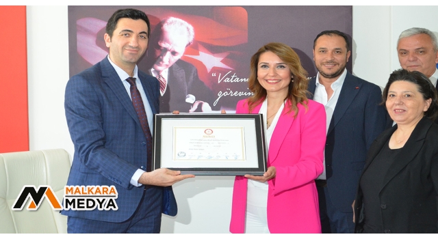 Malkara’nın İlk Kadın Belediye Başkanı Nergiz Karaağaçlı Öztürk, Mazbatasını Aldı!..