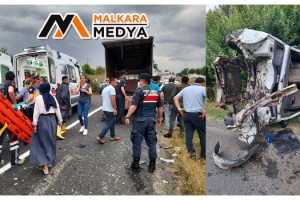 Kamyonet ile otomobil çarpıştı: 4 yaralı