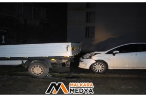 Malkara'da Polisten kaçan alkollü sürücü kaza yaptı