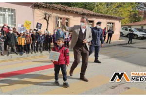 Malkara’da "Öncelik Hayatın, Öncelik Yayanın" etkinliği