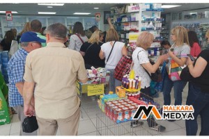 Bulgarlar ucuz ilaç için Tekirdağ'a akın etti