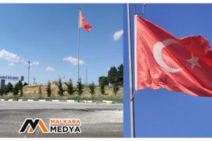 Malkara Organize Sanayi Girişindeki “TÜRK BAYRAĞI” Değiştirilmeyi Bekliyor
